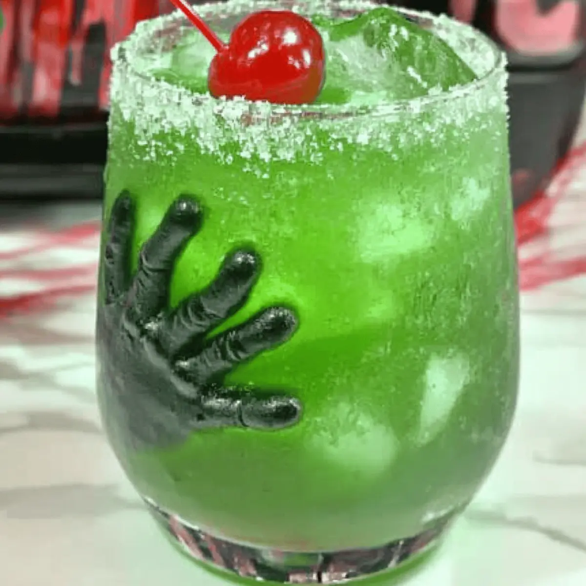 Zombie Apocalypse Cocktail: A Fun Twist for Halloween Cheers
