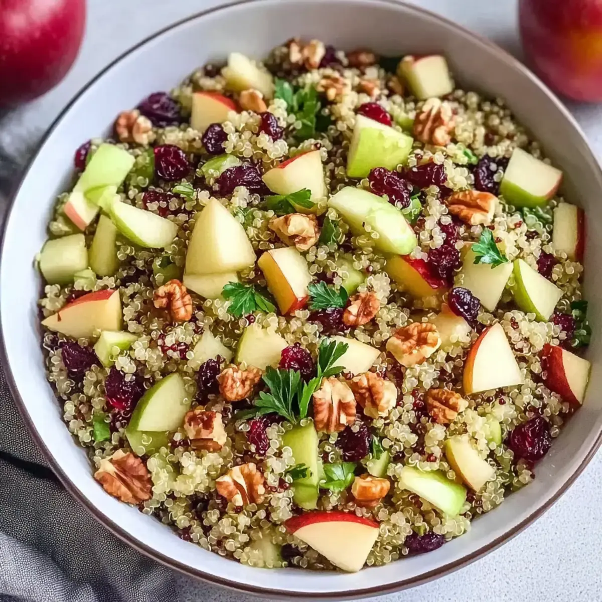 Quinoa Apple Salad: Fresh, Crunchy Goodness in Every Bite